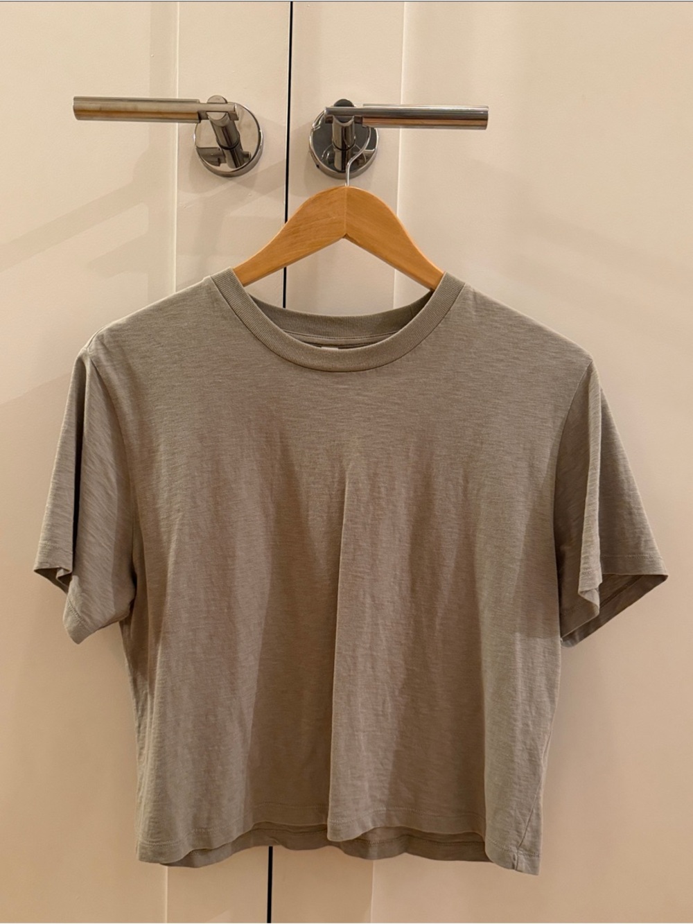 Uniqlo Women's Short-Sleeve Tee in gray/green